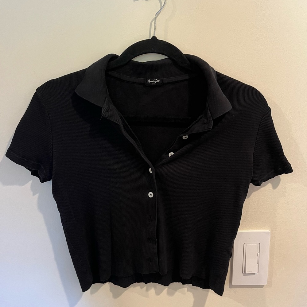 BRANDY MELVILLE black button up top